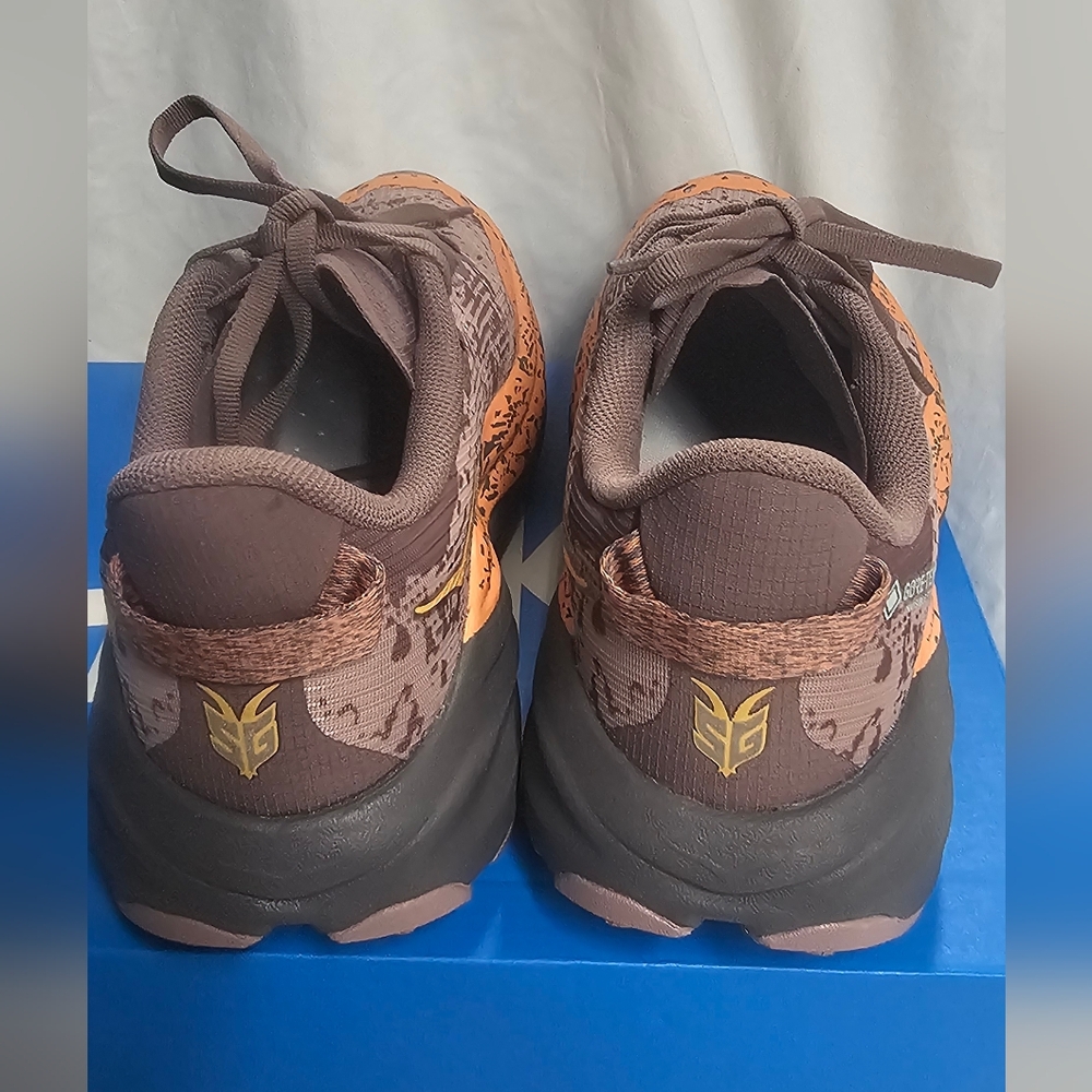 HOKA One Speedgoat 6 GTX Shoes Smoky Quartz 1155151-SZQ Women SZ 7 New With Box - Picture 4 of 7